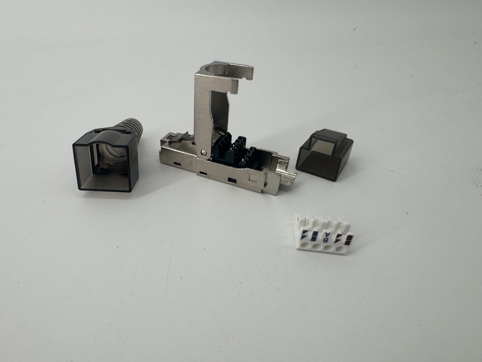 RJ45 Stecker Netzwerkstecker - CAT 6A - PoE geeignet - werkzeugloses crimpen - Energietechnik Bremen